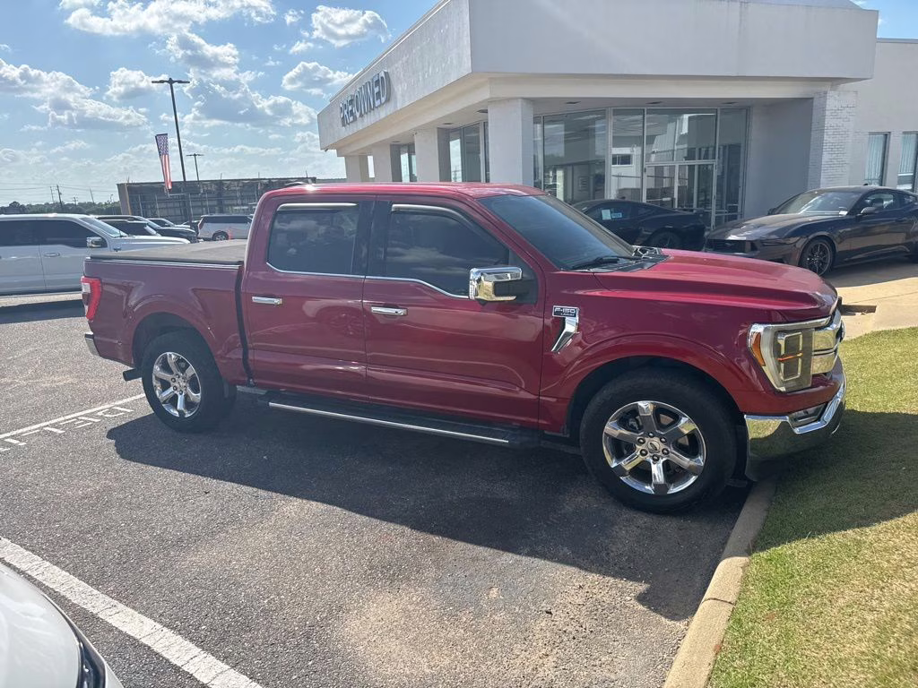 2021 Rapid Red Metallic Tinted Clearcoat Ford F-150 Lariat RWD Truck