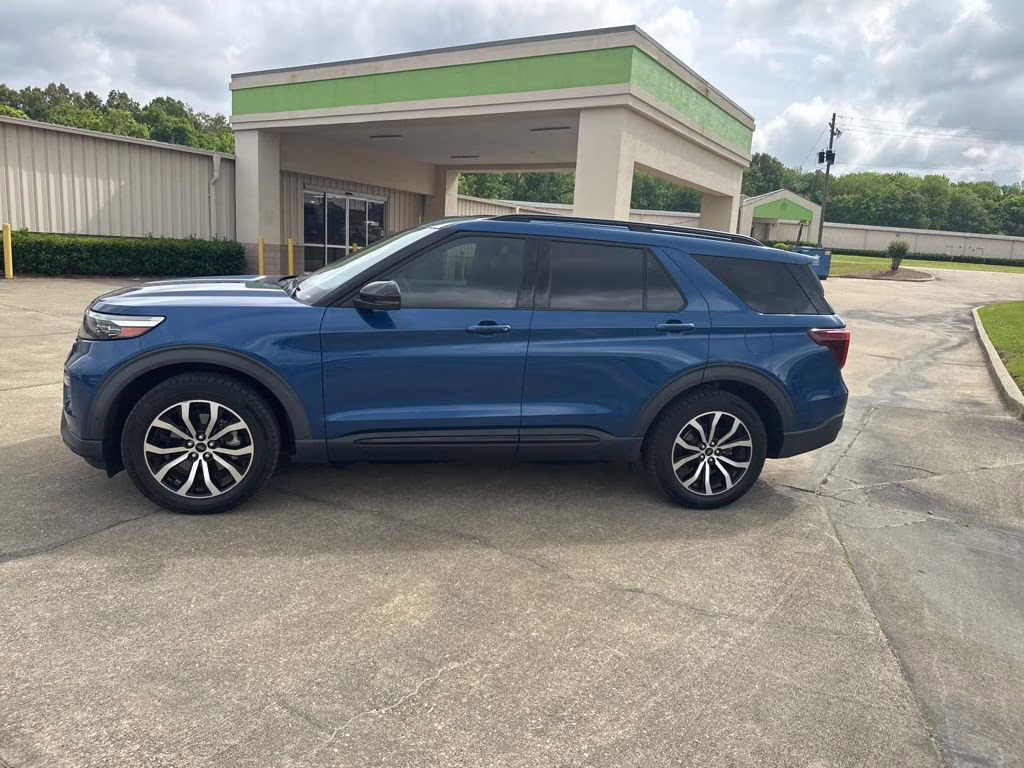 2021 Atlas Blue Metallic Ford Explorer ST 4X4 SUV