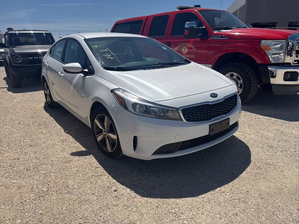 2018 Snow White Pearl Kia Forte LX FWD Sedan