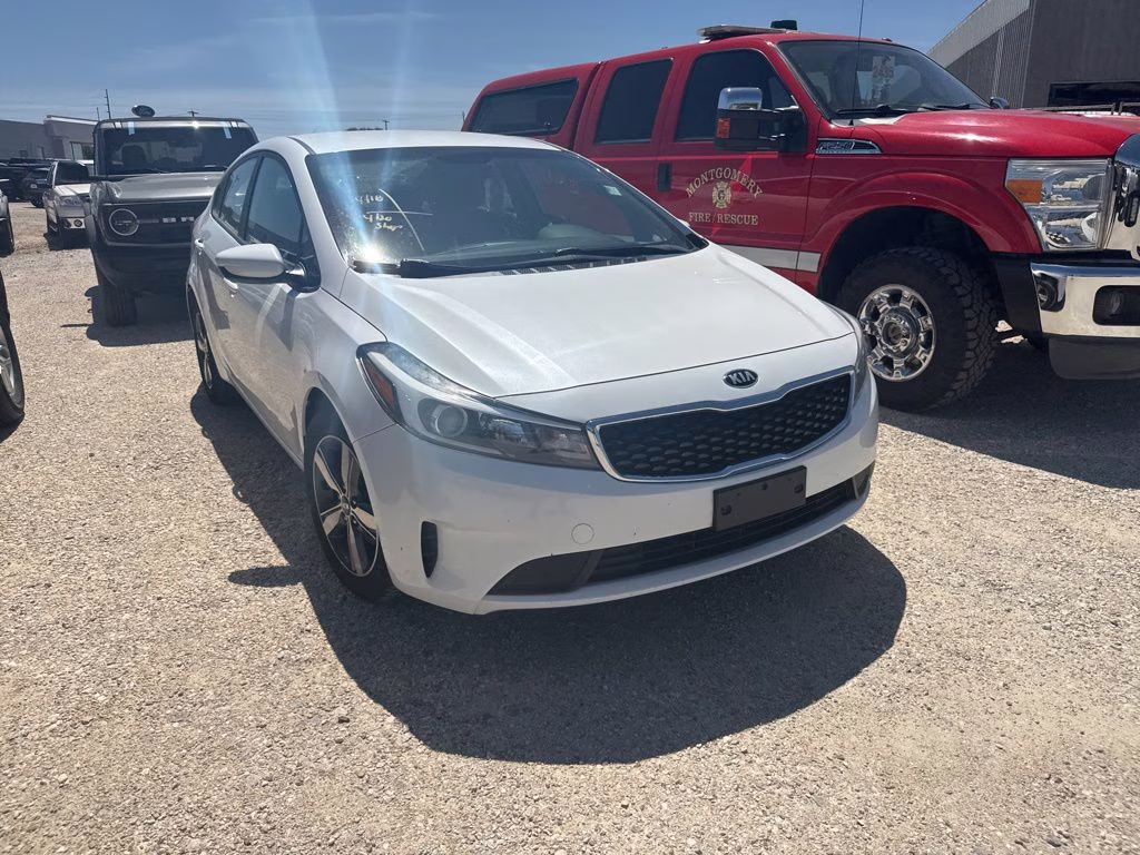 2018 Snow White Pearl Kia Forte LX FWD Sedan