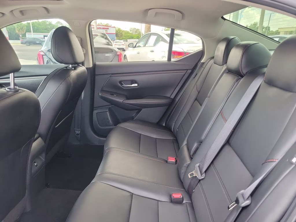 2024 Atlantic Gray Metallic/Super Black Nissan Sentra SR FWD Sedan