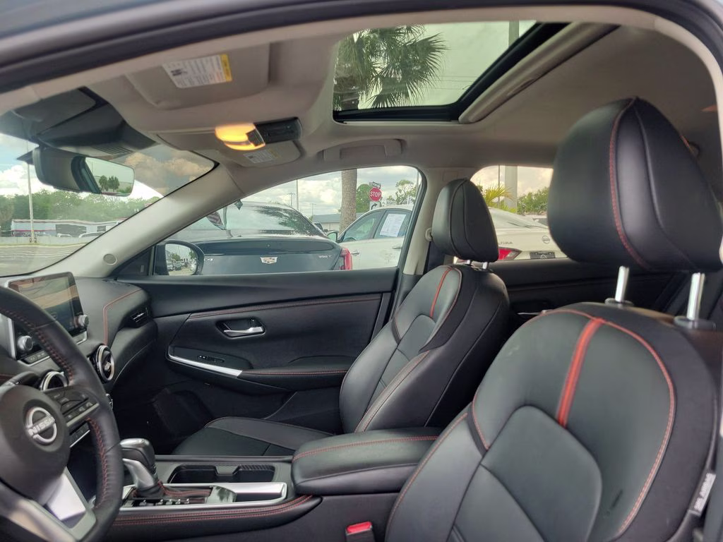 2024 Atlantic Gray Metallic/Super Black Nissan Sentra SR FWD Sedan