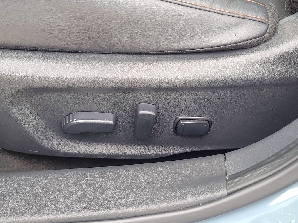 2024 Atlantic Gray Metallic/Super Black Nissan Sentra SR FWD Sedan