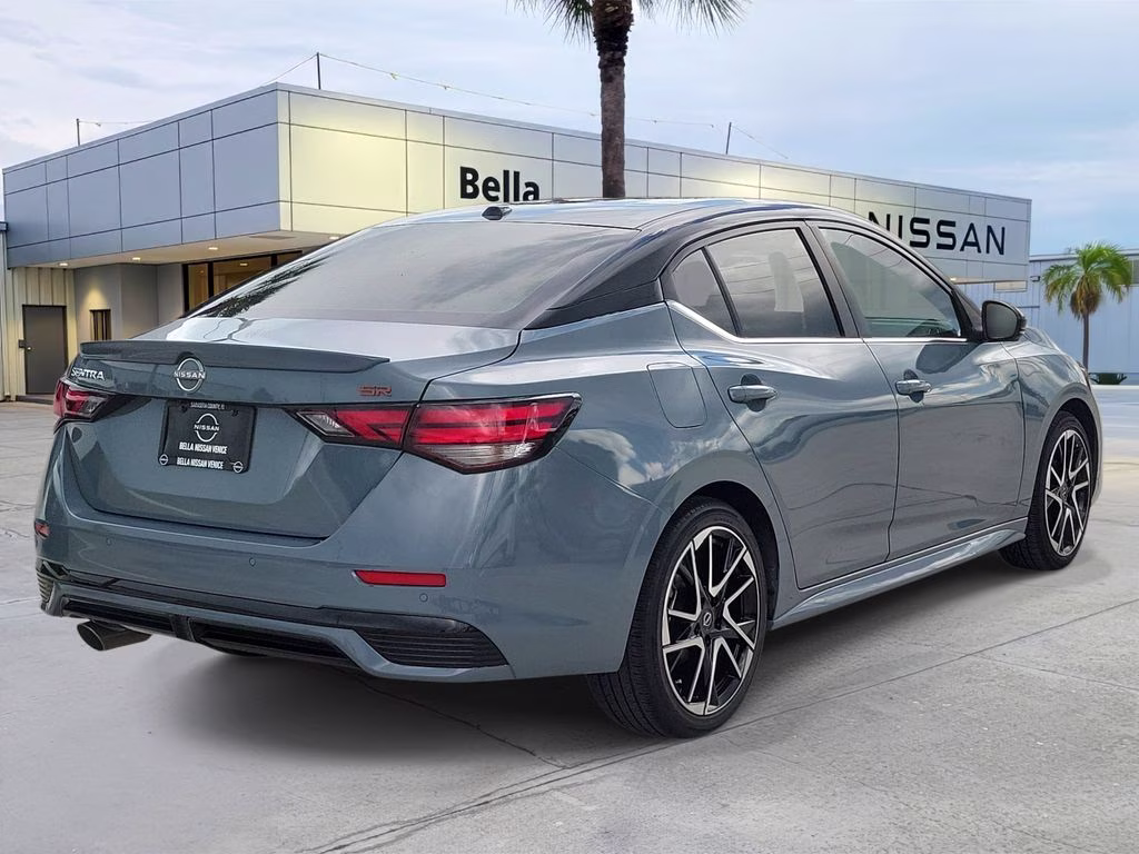 2024 Atlantic Gray Metallic/Super Black Nissan Sentra SR FWD Sedan