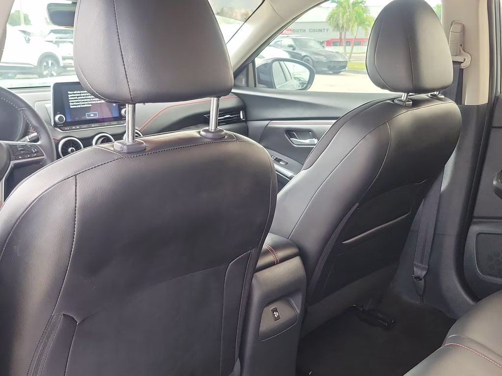 2024 Atlantic Gray Metallic/Super Black Nissan Sentra SR FWD Sedan