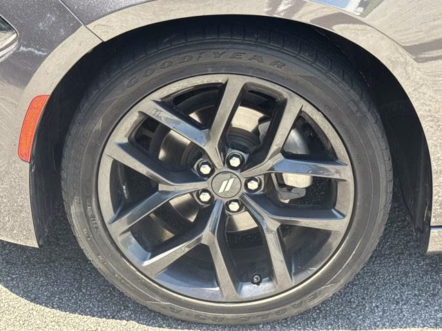 2022 Granite Pearlcoat Dodge Charger SXT RWD Sedan