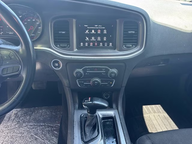 2022 Granite Pearlcoat Dodge Charger SXT RWD Sedan