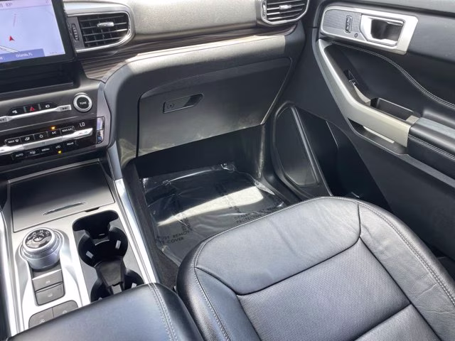 2020 Black Metallic Ford Explorer Limited RWD SUV