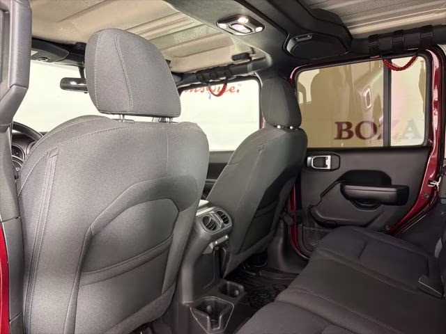 2022 Snazzberry Pearlcoat Jeep Wrangler Unlimited Willys 4X4 SUV