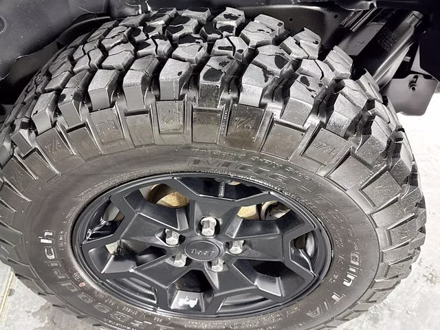 2022 Snazzberry Pearlcoat Jeep Wrangler Unlimited Willys 4X4 SUV
