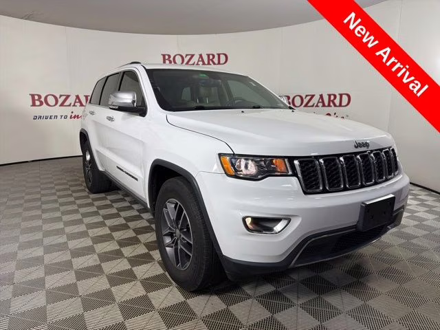 2017 Bright White Clearcoat Jeep Grand Cherokee Limited RWD SUV