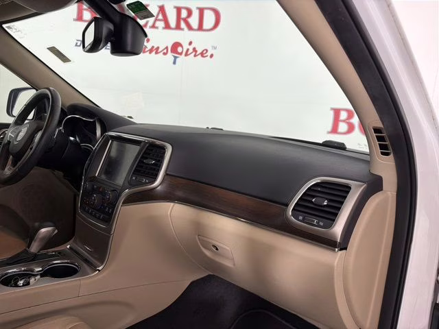 2017 Bright White Clearcoat Jeep Grand Cherokee Limited RWD SUV