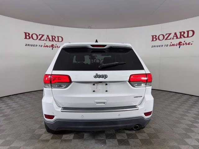 2017 Bright White Clearcoat Jeep Grand Cherokee Limited RWD SUV