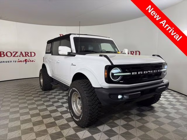 2023 Oxford White Ford Bronco Outer Banks 4X4 SUV