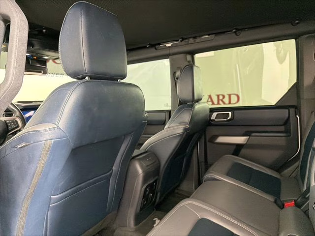 2023 Oxford White Ford Bronco Outer Banks 4X4 SUV