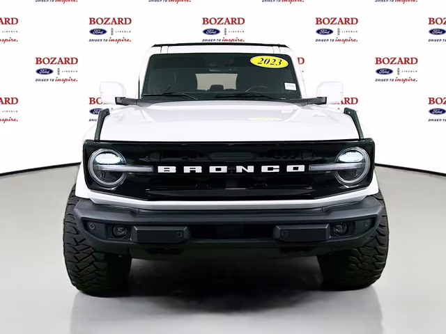 2023 Oxford White Ford Bronco Outer Banks 4X4 SUV