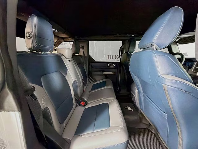 2023 Oxford White Ford Bronco Outer Banks 4X4 SUV