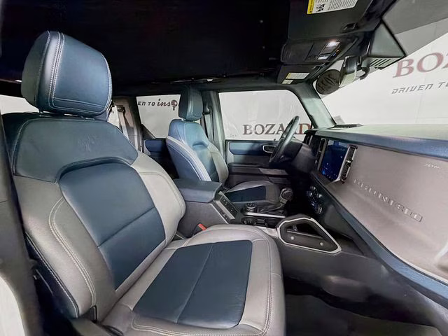 2023 Oxford White Ford Bronco Outer Banks 4X4 SUV