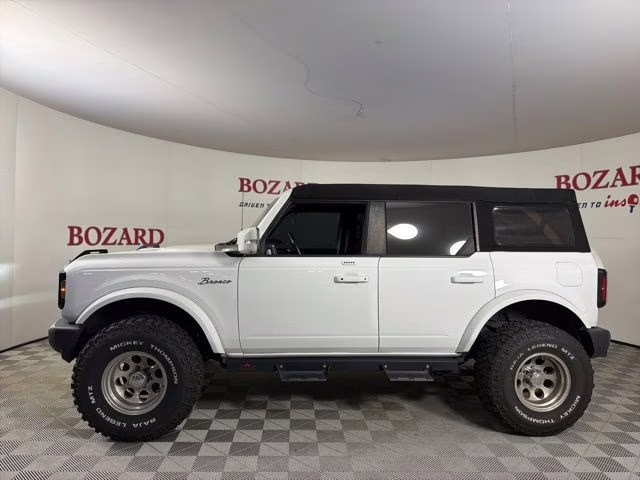 2023 Oxford White Ford Bronco Outer Banks 4X4 SUV