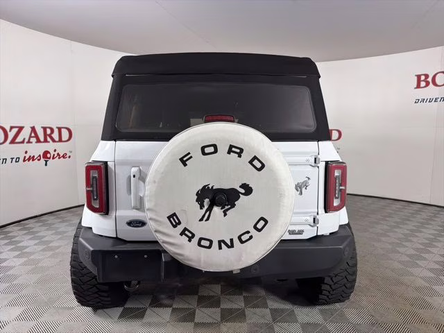 2023 Oxford White Ford Bronco Outer Banks 4X4 SUV