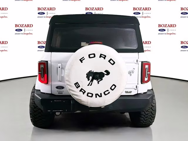 2023 Oxford White Ford Bronco Outer Banks 4X4 SUV