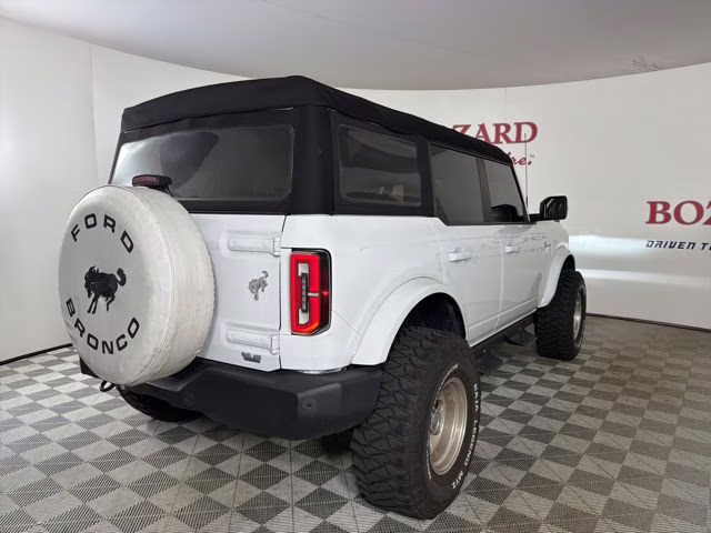 2023 Oxford White Ford Bronco Outer Banks 4X4 SUV