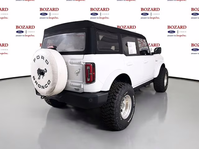 2023 Oxford White Ford Bronco Outer Banks 4X4 SUV