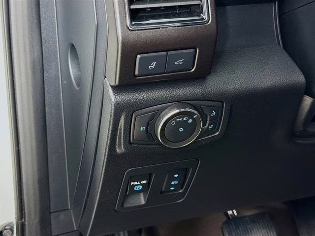2021 White Metallic Ford Expedition Max King Ranch RWD SUV