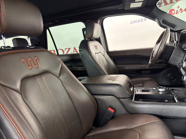 2021 White Metallic Ford Expedition Max King Ranch RWD SUV