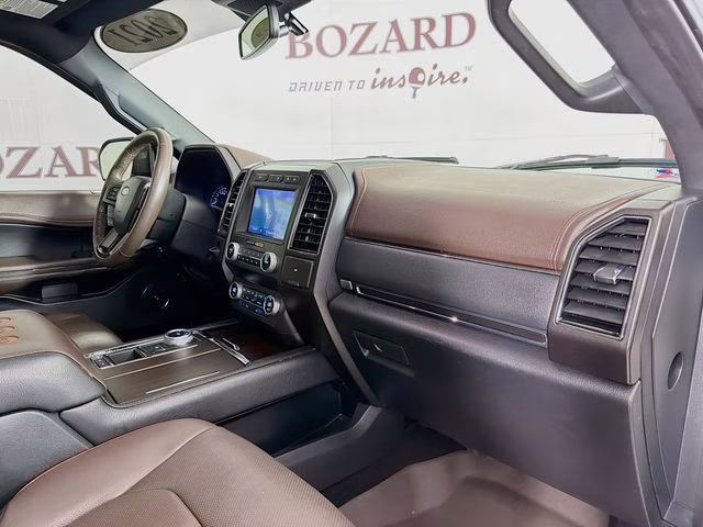 2021 White Metallic Ford Expedition Max King Ranch RWD SUV