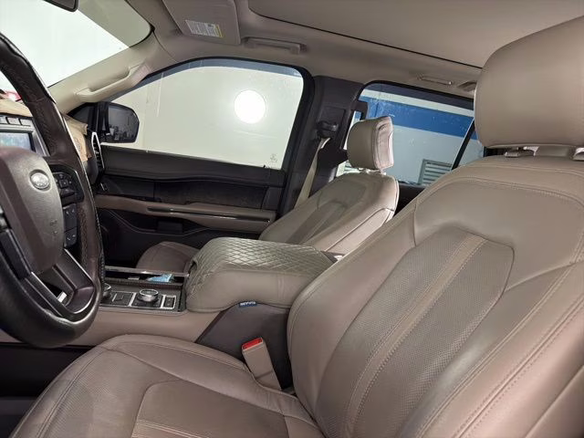 2020 White Metallic Ford Expedition Limited 4X4 SUV