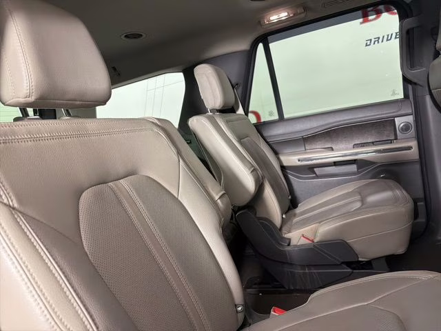 2020 White Metallic Ford Expedition Limited 4X4 SUV