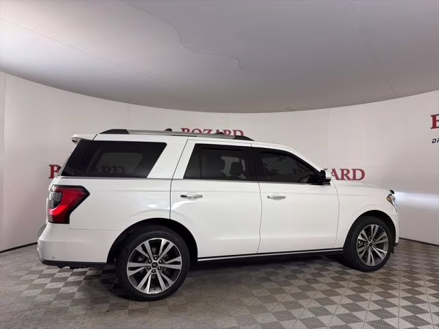 2020 White Metallic Ford Expedition Limited 4X4 SUV