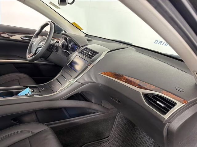 2013 Quartz Metallic Lincoln MKZ Base FWD Sedan