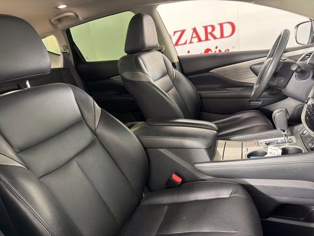 2017 Gun Metallic Nissan Murano SL FWD SUV