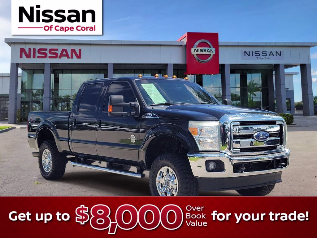 2014 Tuxedo Black Metallic Ford Super Duty F-350 SRW Lariat 4X4 Truck