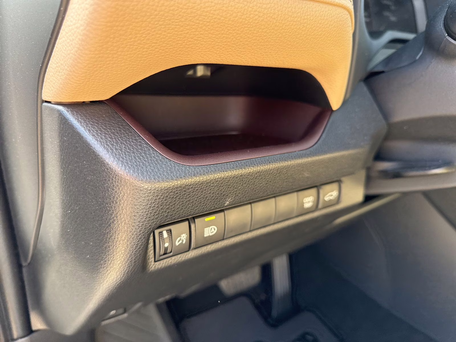 2025 Wind Chill Pearl Toyota RAV4 Hybrid Limited AWD SUV