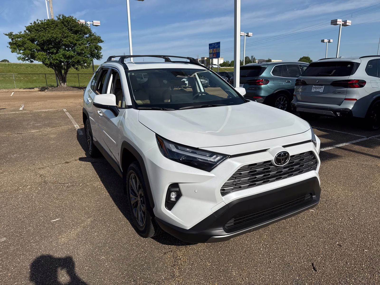 2025 Wind Chill Pearl Toyota RAV4 Hybrid Limited AWD SUV