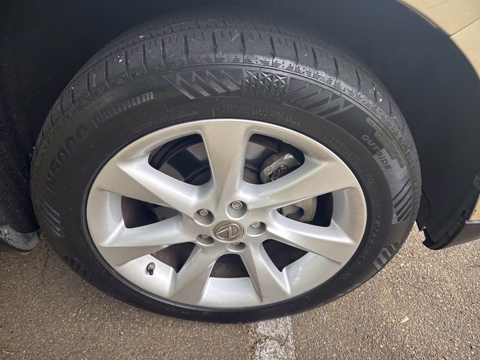 2010 Tan Lexus RX 350 FWD SUV