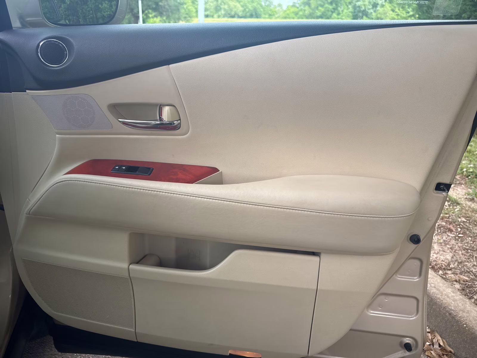 2010 Tan Lexus RX 350 FWD SUV