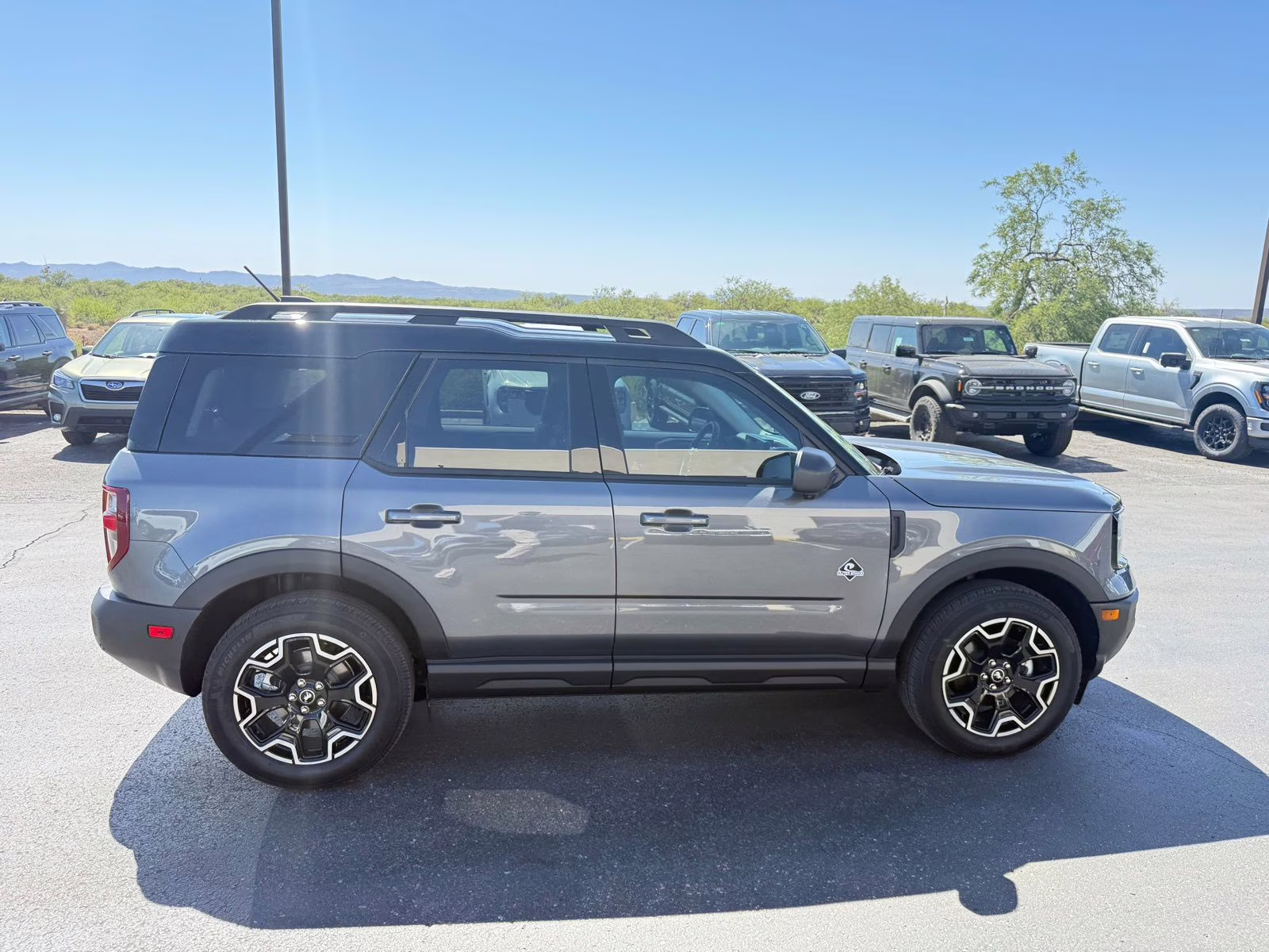 2025 Gray Metallic Ford Bronco Sport Outer Banks 4X4 SUV