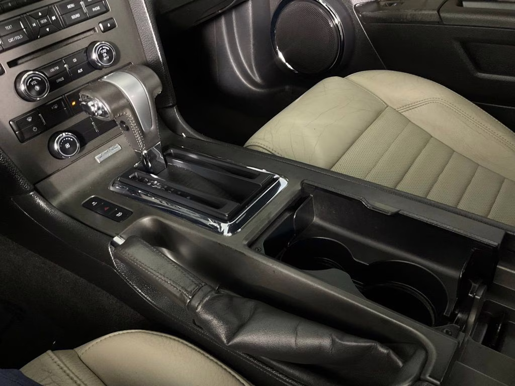 2012 Performance White Ford Mustang V6 Premium RWD Coupe