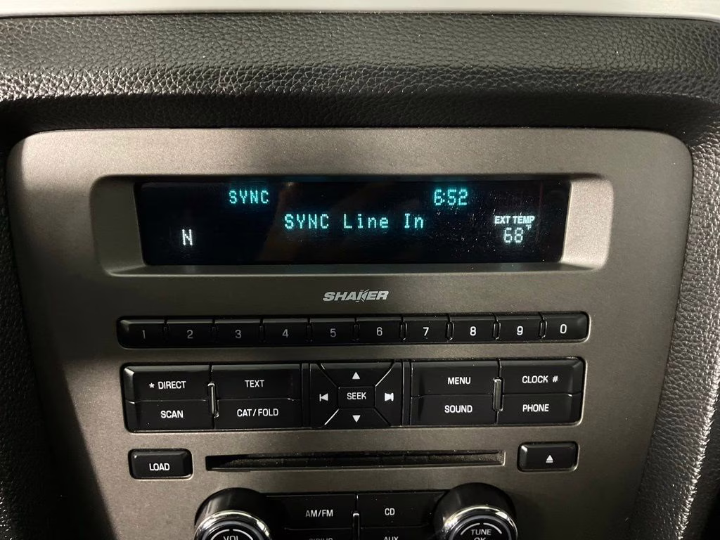 2012 Performance White Ford Mustang V6 Premium RWD Coupe