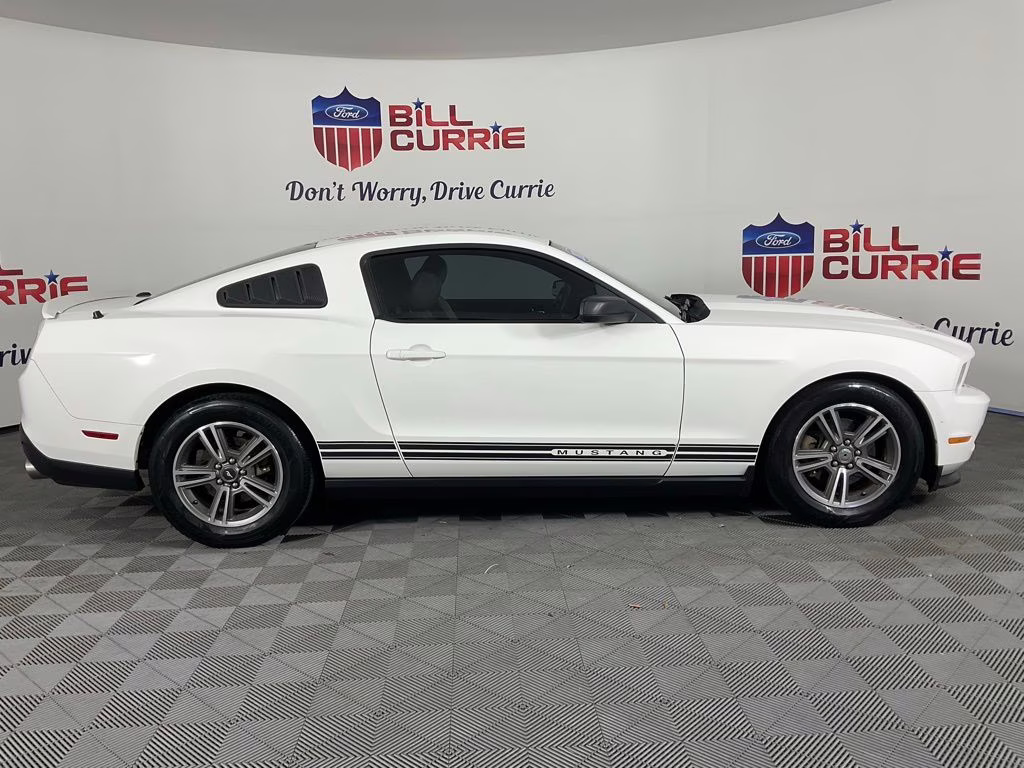 2012 Performance White Ford Mustang V6 Premium RWD Coupe