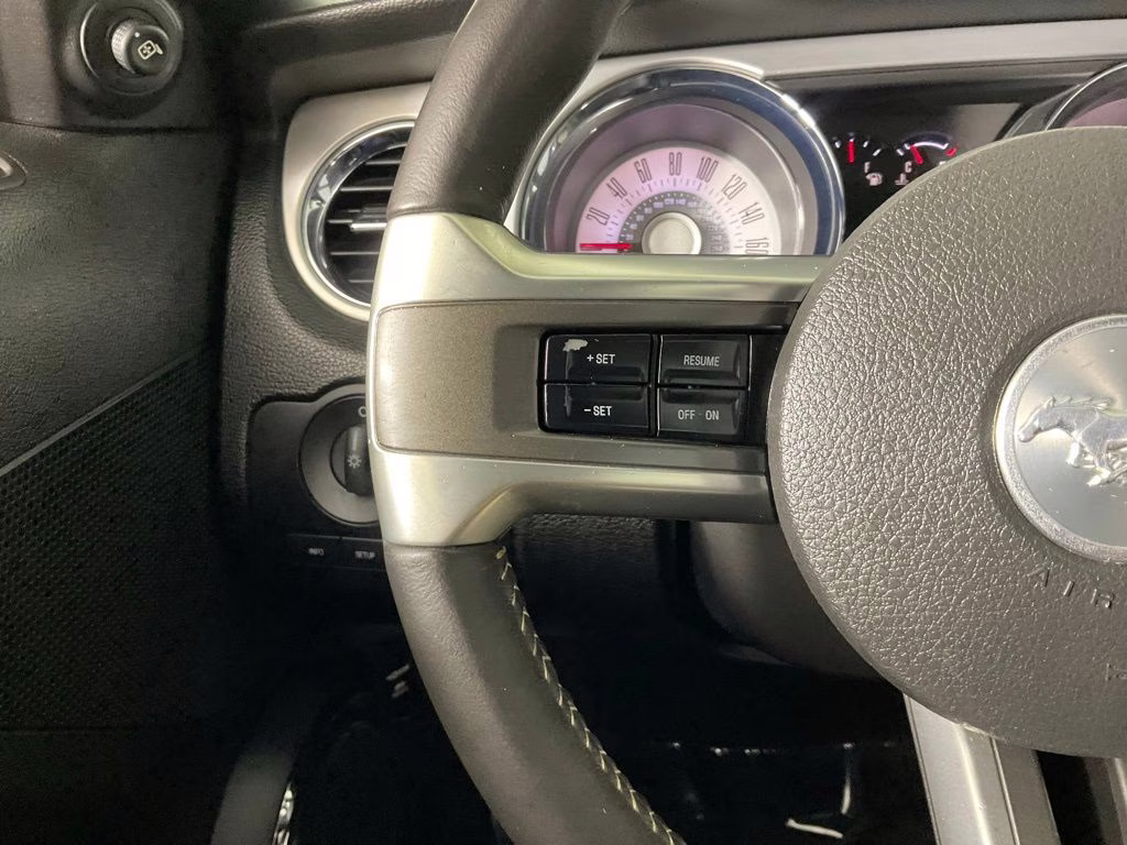 2012 Performance White Ford Mustang V6 Premium RWD Coupe