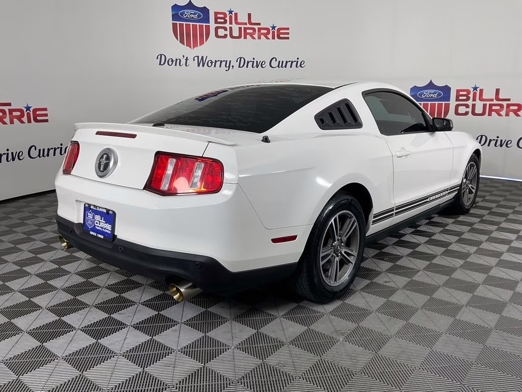 2012 Performance White Ford Mustang V6 Premium RWD Coupe