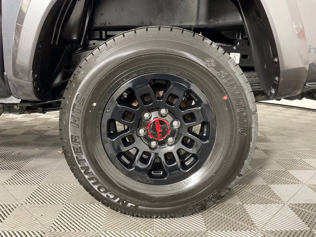 2022 Magnetic Gray Metallic Toyota Tacoma SR5 RWD Truck