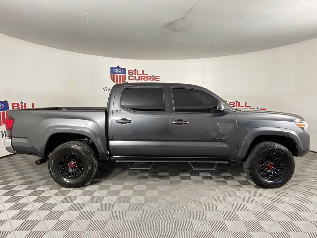 2022 Magnetic Gray Metallic Toyota Tacoma SR5 RWD Truck