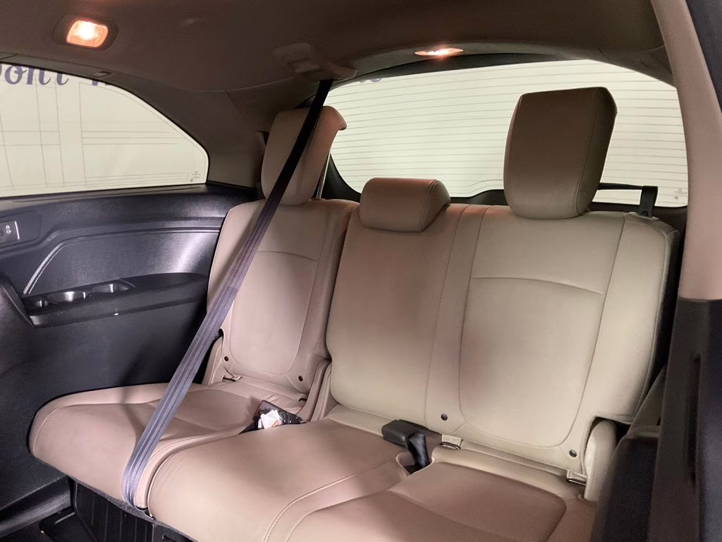 2020 White Honda Odyssey EX-L FWD Van