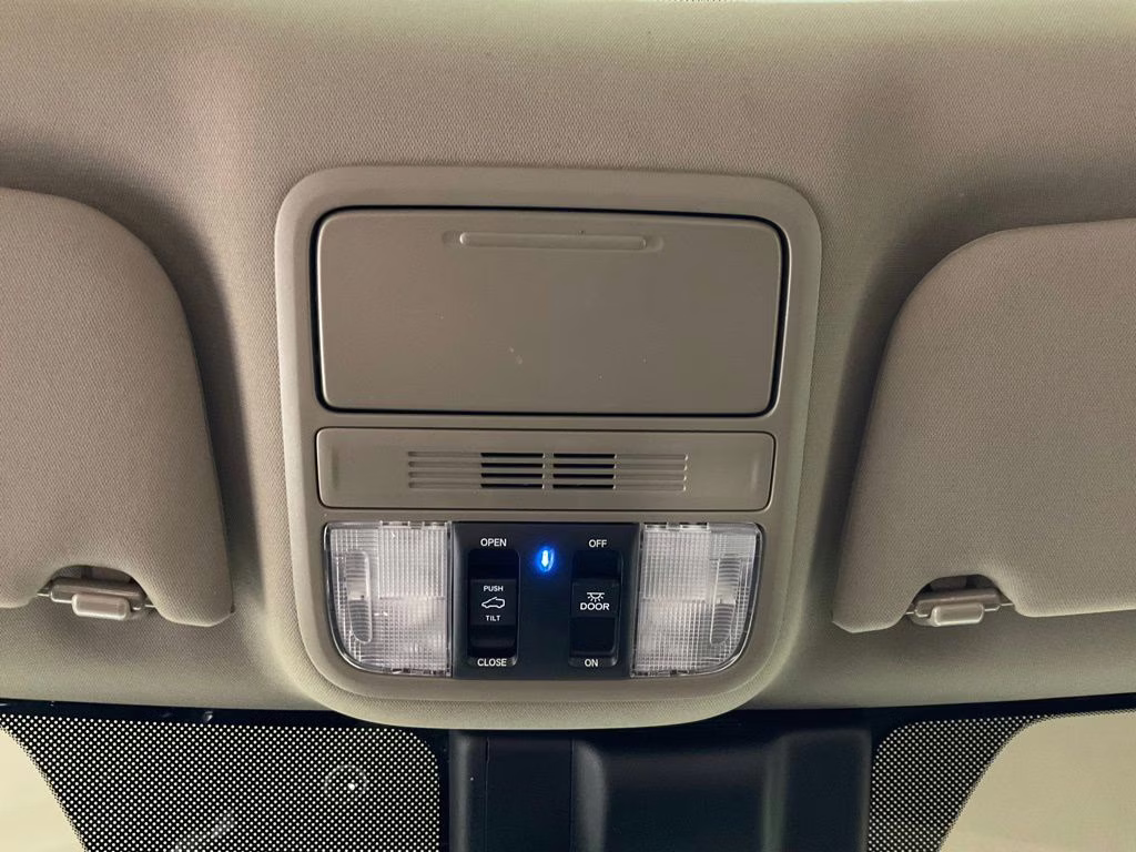 2020 White Honda Odyssey EX-L FWD Van